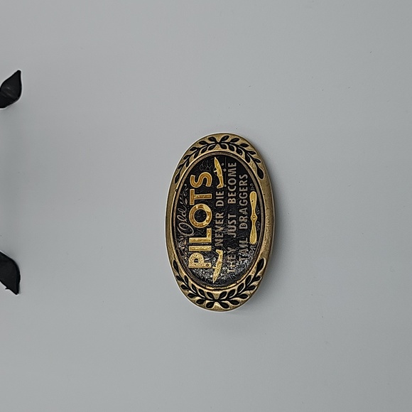 Solid Brass buckle with enamel decorations, "OLD Pilots" by Heritage Buckles. - Picture 1 of 5
